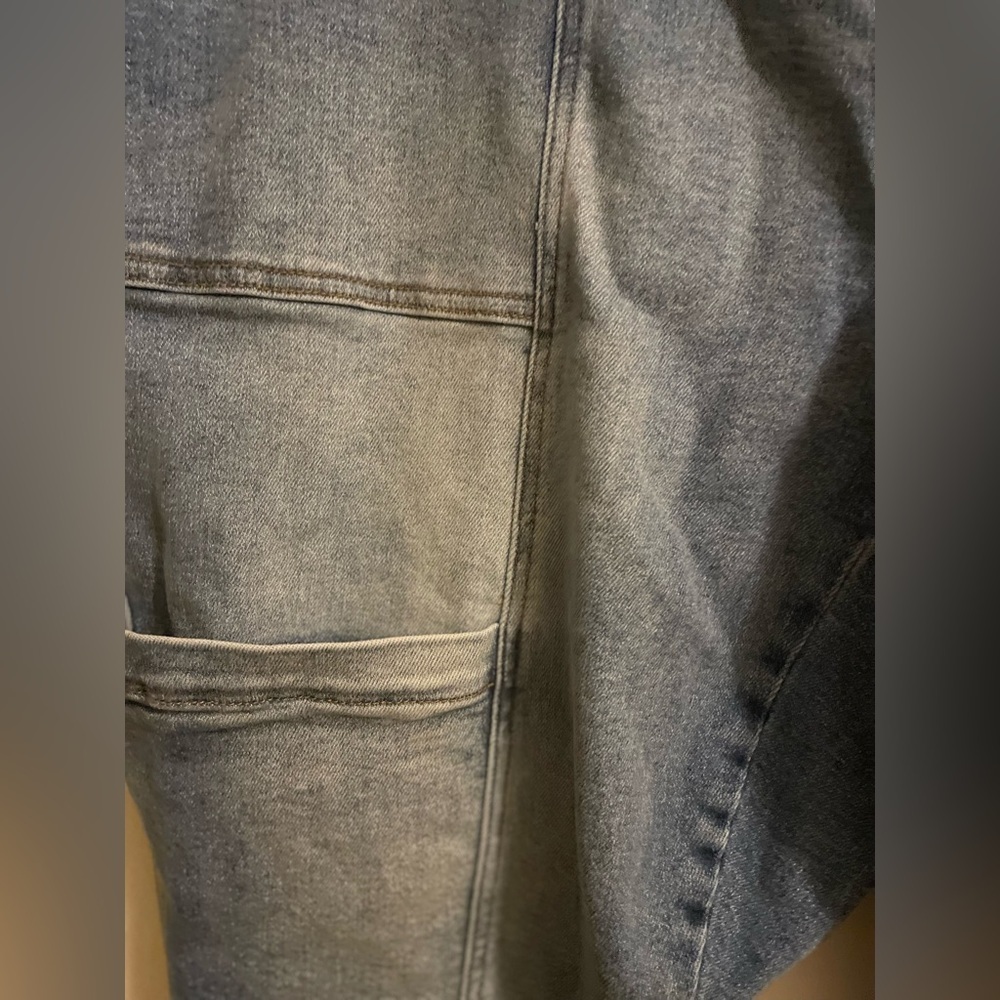 Judy Blue Darlene High Rise Cargo Joggers Light Wash Size 22W - Picture 6 of 16